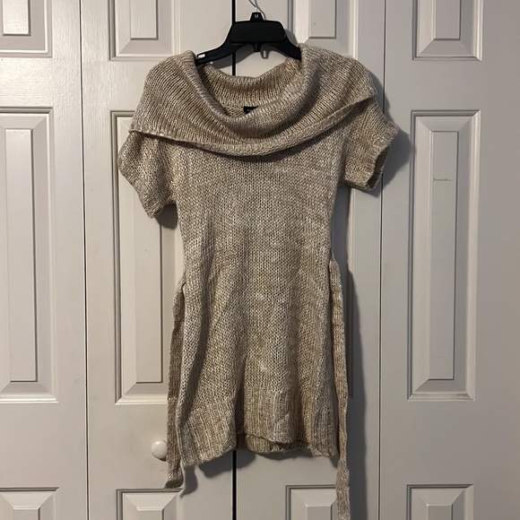 Knit Sweater Dress w/ Belt - Picture 3 of 4